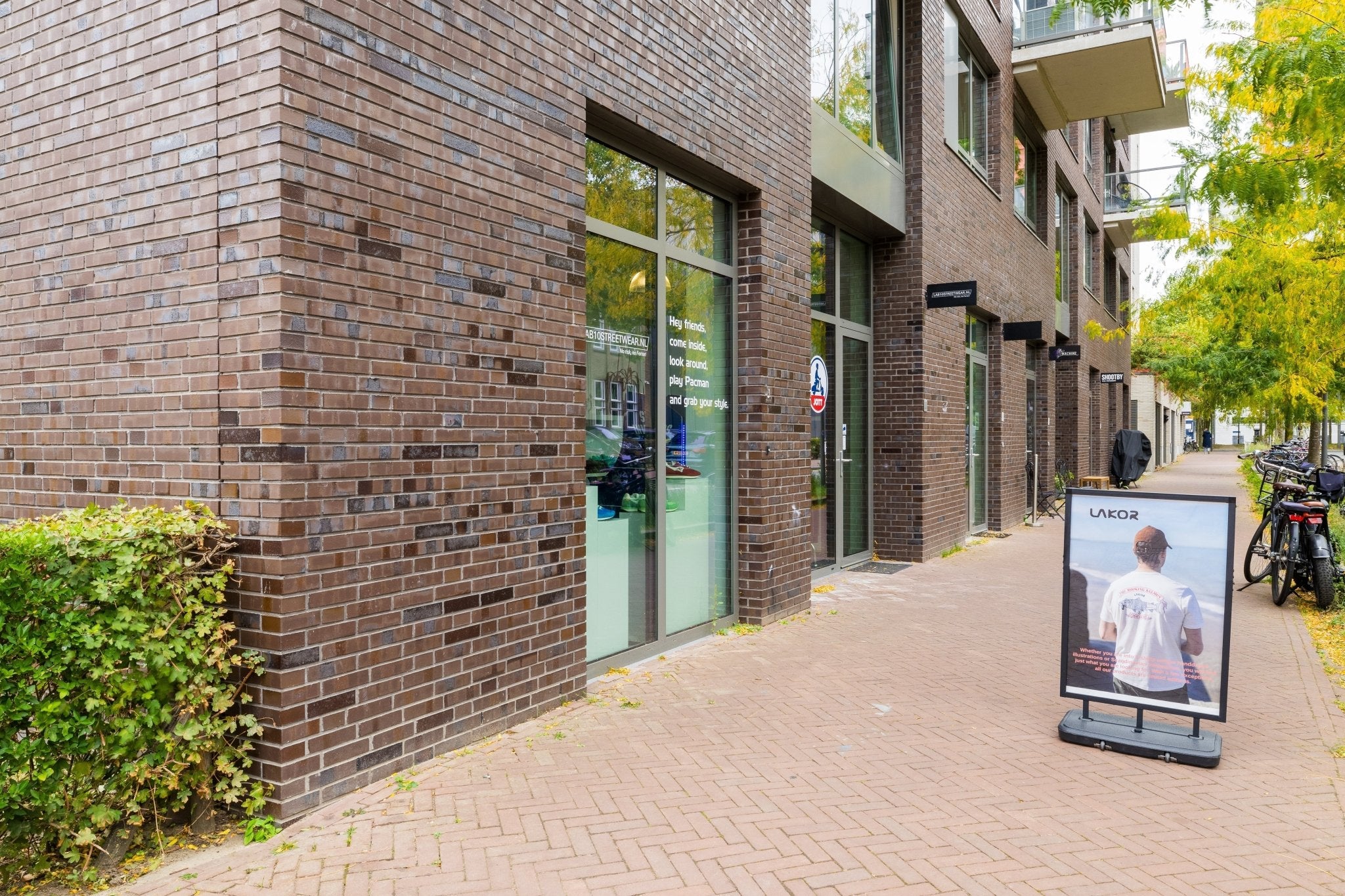 De Ultieme Streetwear Styling Gids: Van Basics tot Statement Looks - LAB10STREETWEAR