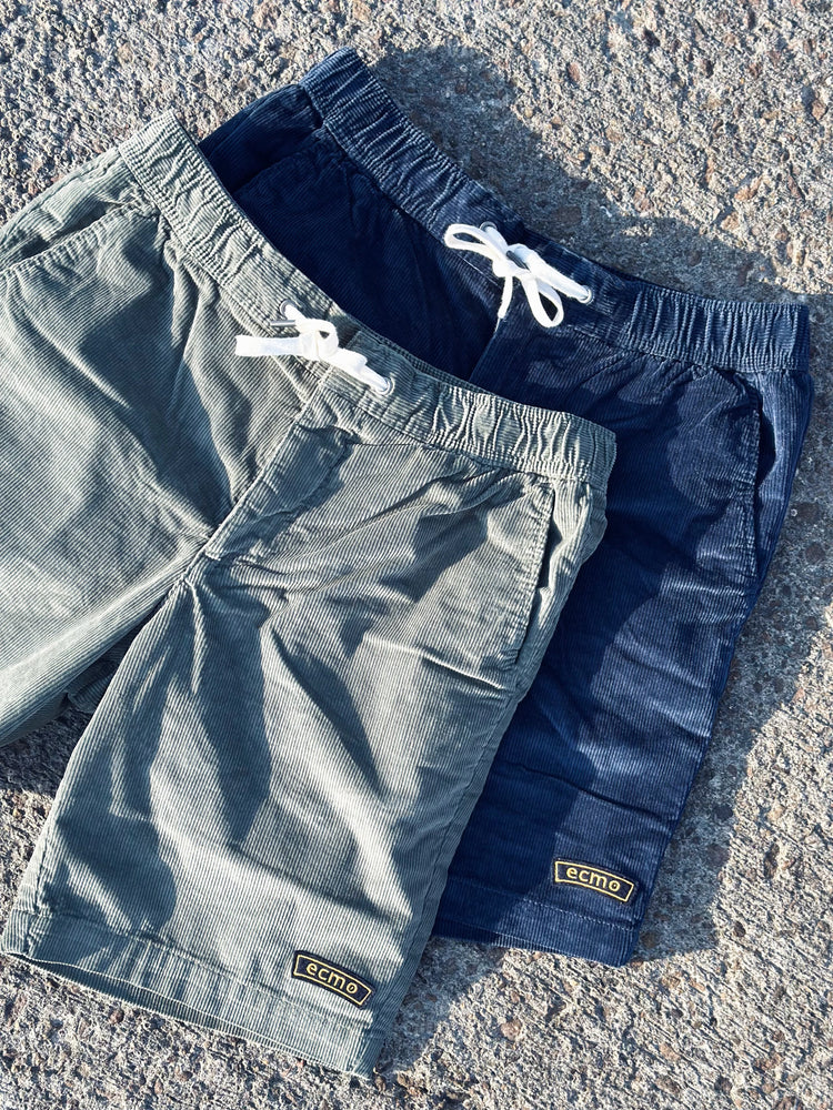 Ecmo Corduroy Badge Shorts - Navy lab10streetwear.nl