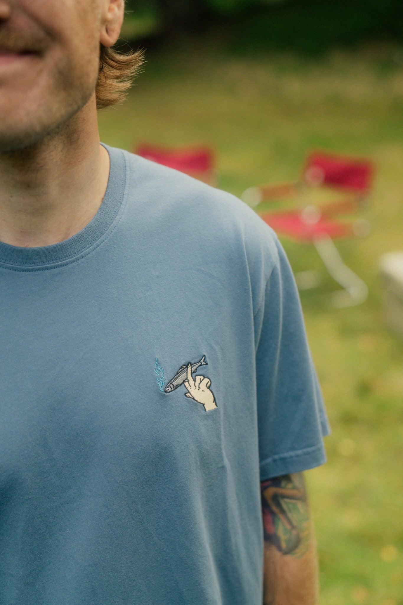 Lakor Mini Smoking Fish Hand T-Shirt - Bering Sea - Lab10streetwear.com