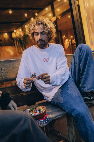 Feel Amazing Longsleeve - Paper White - LAB10streetwear